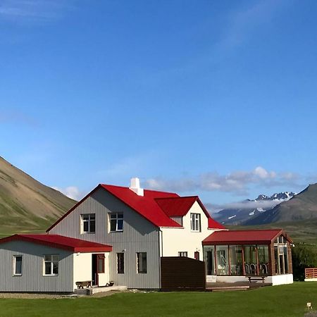 Sudur-Bar Guesthouse غْروندافيوردور المظهر الخارجي الصورة